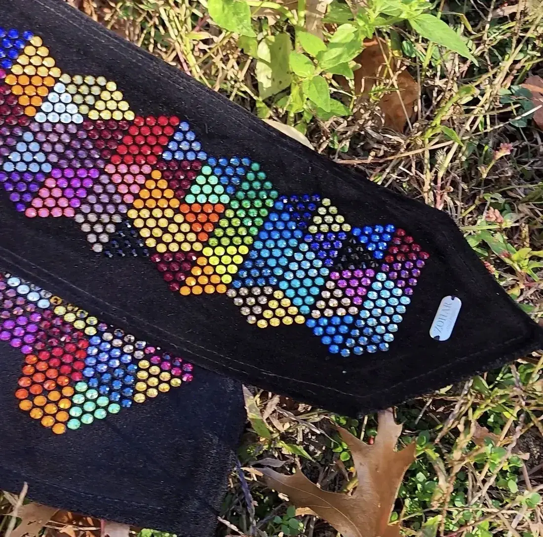 Multicolor crystals